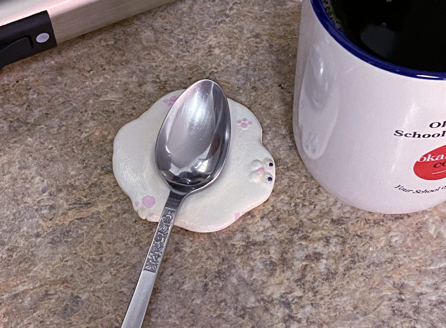 Puddle Cat Spoon Holder