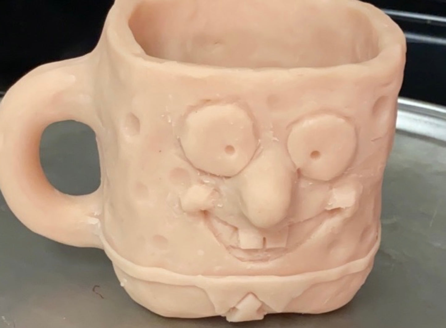 Spongebob Squaremug without paint.